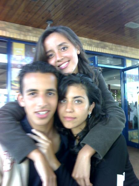 moi, sara, houda